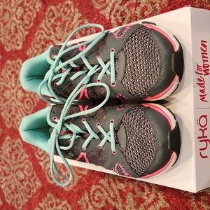 Ryka Crosstraining Sneaker